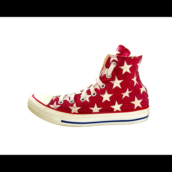 Converse Shoes - CONVERSE Chuck Taylor Hightop Sneakers Red/White Stars M5/W7 EXCELLENT CONDITION